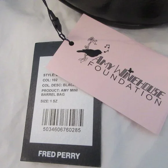 NWT Fred Perry Amy Winehouse Mini Barrel Black - Picture 12 of 12
